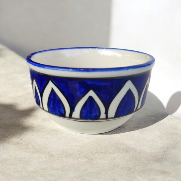 hand painted floral pattern classic blue & white ceramic bowl