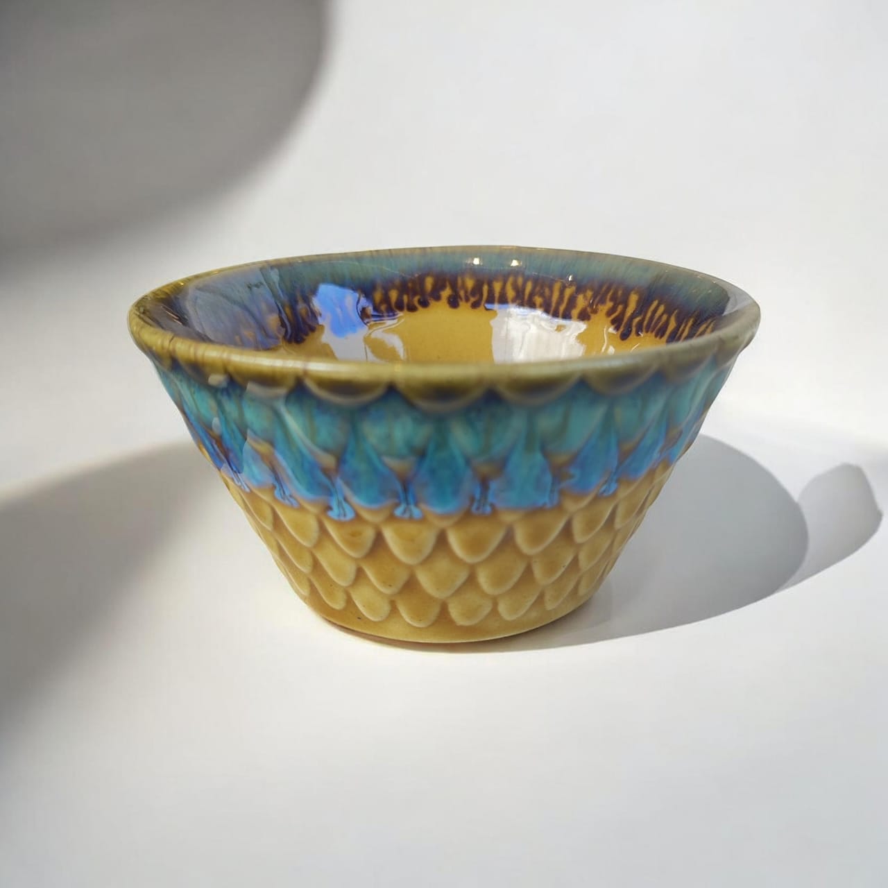 peacock pattern glazed bowl peacock pattern glazed bowl